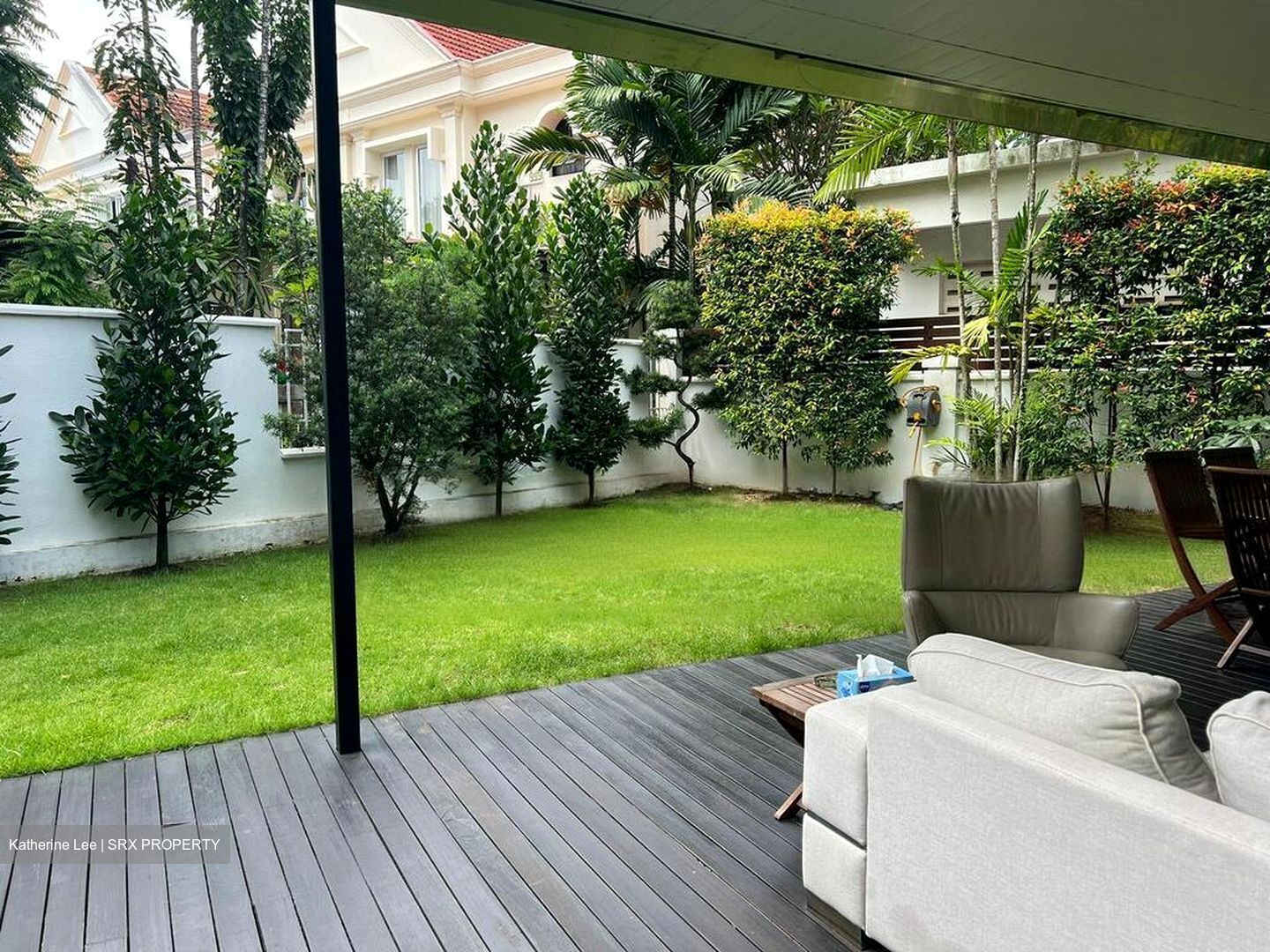 Stratton Green (D28), Terrace #472979161